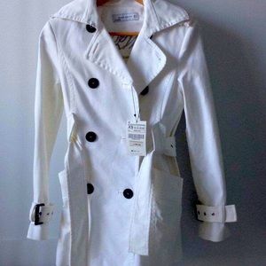 Zara ladies coat- size XS white
